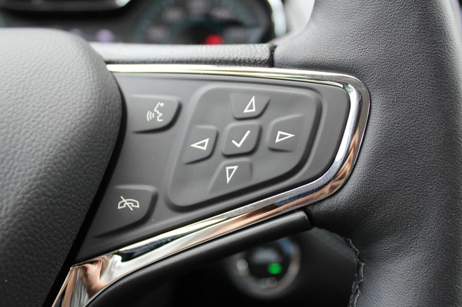 Детали интерьера Chevrolet Cruze Diesel 2017 года  (NA) (фото 35 из 52)